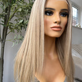Glueless HD lace front wig - 20” - LEXIE - XS