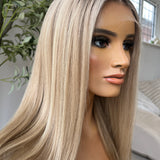 Glueless HD lace front wig - 20” - LEXIE - XS