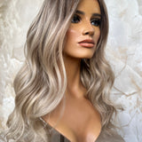 PREVIEW - JENNIFER - Glueless HD lace front wig - 23” - XS