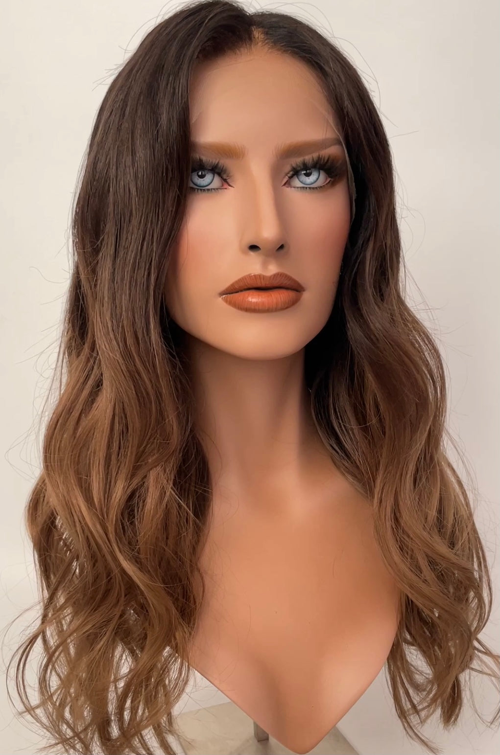 HD Full lace wig/glueless wig - 22” - 22/22.5
