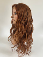 Afbeelding in Gallery-weergave laden, RHIANNE - Luxurious HD lace front - 14&quot; - 26&quot;
