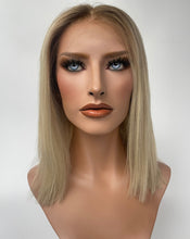 Afbeelding in Gallery-weergave laden, HD Full lace wig/glueless wig - 14/15&quot; -  20.5/21” cap
