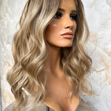 LEXIE - Glueless HD lace front wig - 20/21” - S