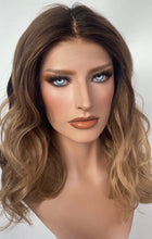 Afbeelding in Gallery-weergave laden, HD lace front wig/glueless wig - 17/18” - 20.5/21/21.5&quot; cap

