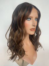 Carregar imagem no visualizador da galeria, HD Full lace wig/glueless wig - 18/19” - 22/22.5&quot; cap
