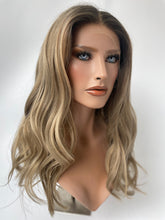 Ladda upp bild till gallerivisning, LEXIE - Luxurious 360 HD lace wig- 14&quot; - 26&quot;
