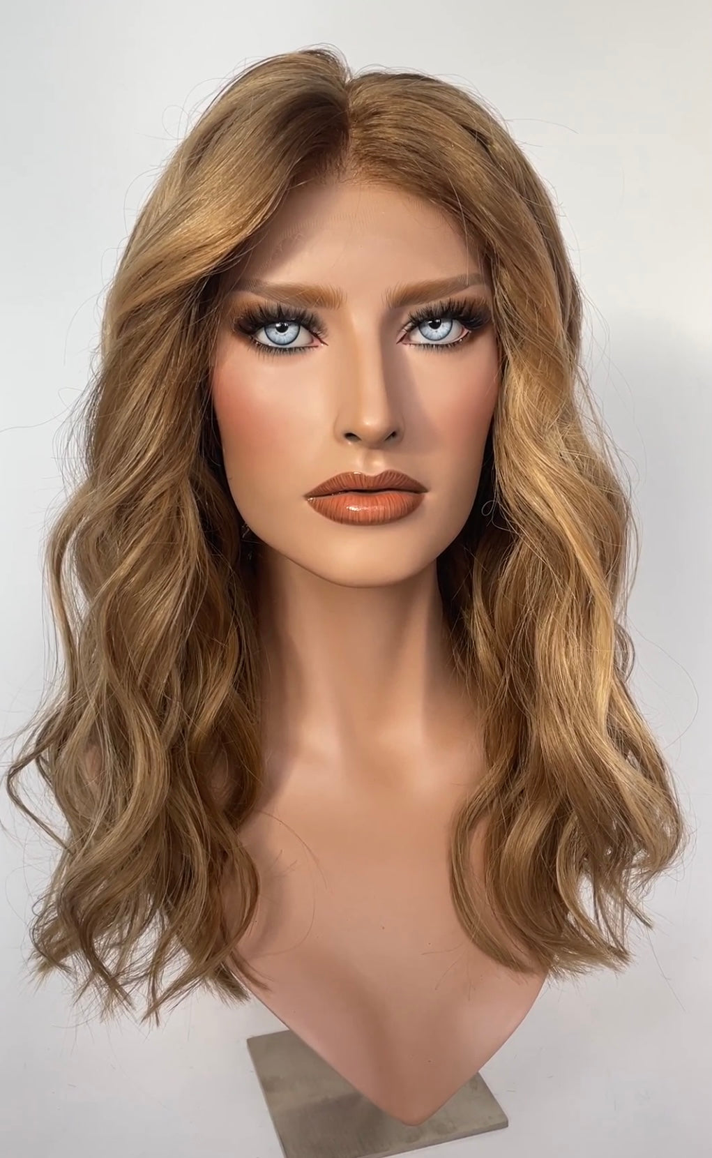 HD Full lace wig/glueless wig - 19/20” - 21.5