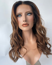Carregar imagem no visualizador da galeria, HD Full lace wig/glueless wig - 20&quot; -  22/22.5” cap
