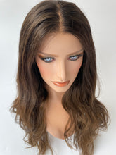 Cargar imagen en el visor de la galería, HD lace front wig/glueless wig - 24&quot; - EVIE - 21.5/22/22.5” cap
