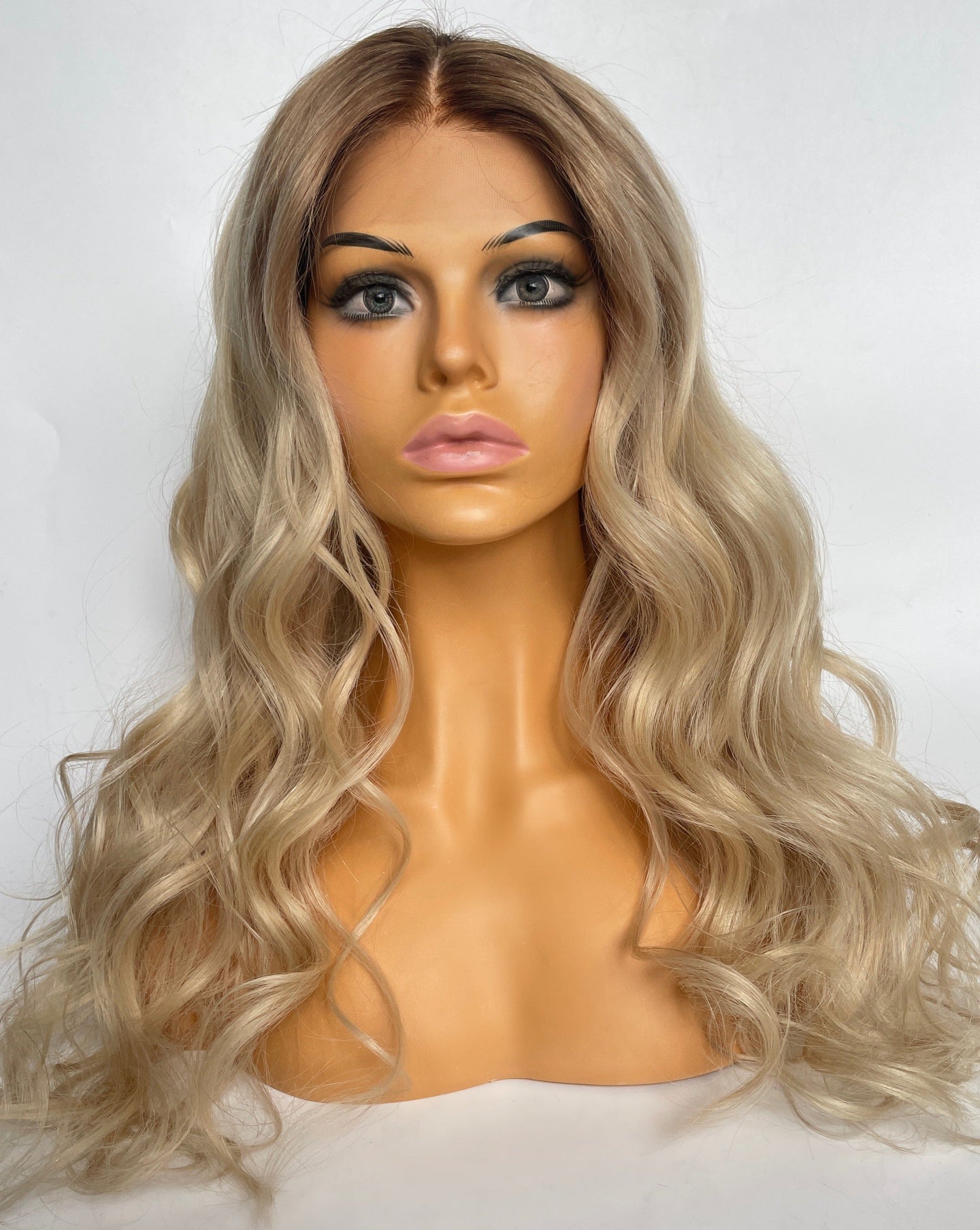 ABBIE - Luxurious 360 HD lace wig - 16