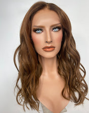 Afbeelding in Gallery-weergave laden, HD Full lace wig/glueless wig - 22” - 21/21.5&quot; cap
