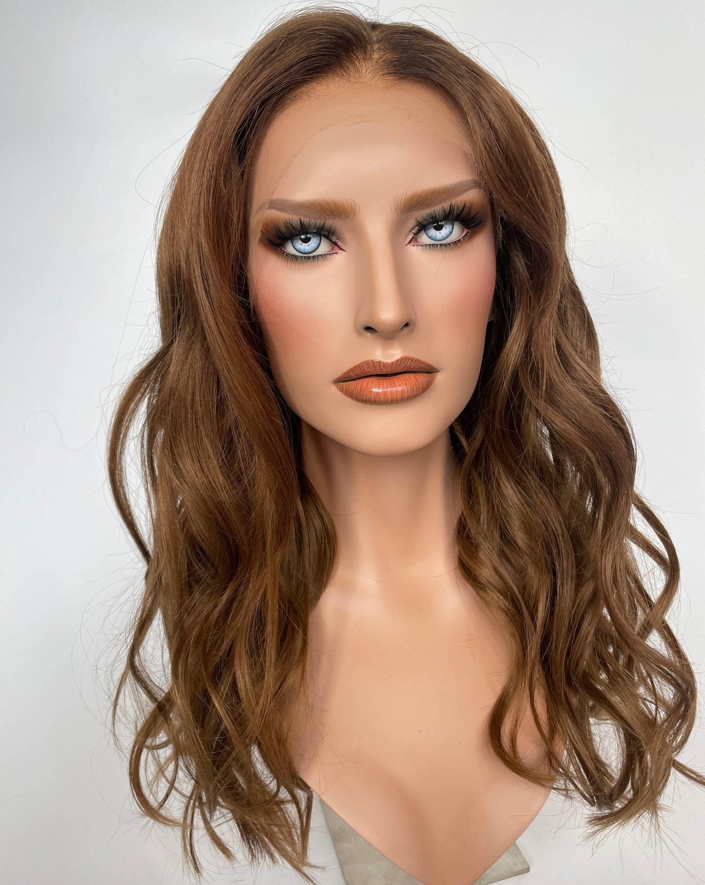 HD Full lace wig/glueless wig - 22” - 21/21.5