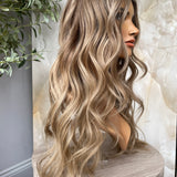 JENNIFER - Glueless HD lace front - 24” - S