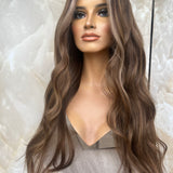 TAYLOR - Glueless HD lace front - 26” - S