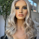 Glueless HD lace front wig - 20” - MOLLIE - XS