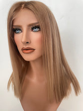Afbeelding in Gallery-weergave laden, HD Full lace wig/glueless wig - 16” - 21.5&quot; cap
