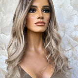 PREVIEW - JENNIFER - Glueless HD lace front wig - 23” - XS