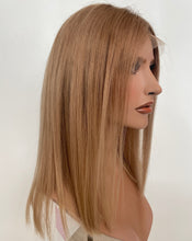 Lade das Bild in den Galerie-Viewer, HD Full lace wig/glueless wig - 16” - 21.5&quot; cap
