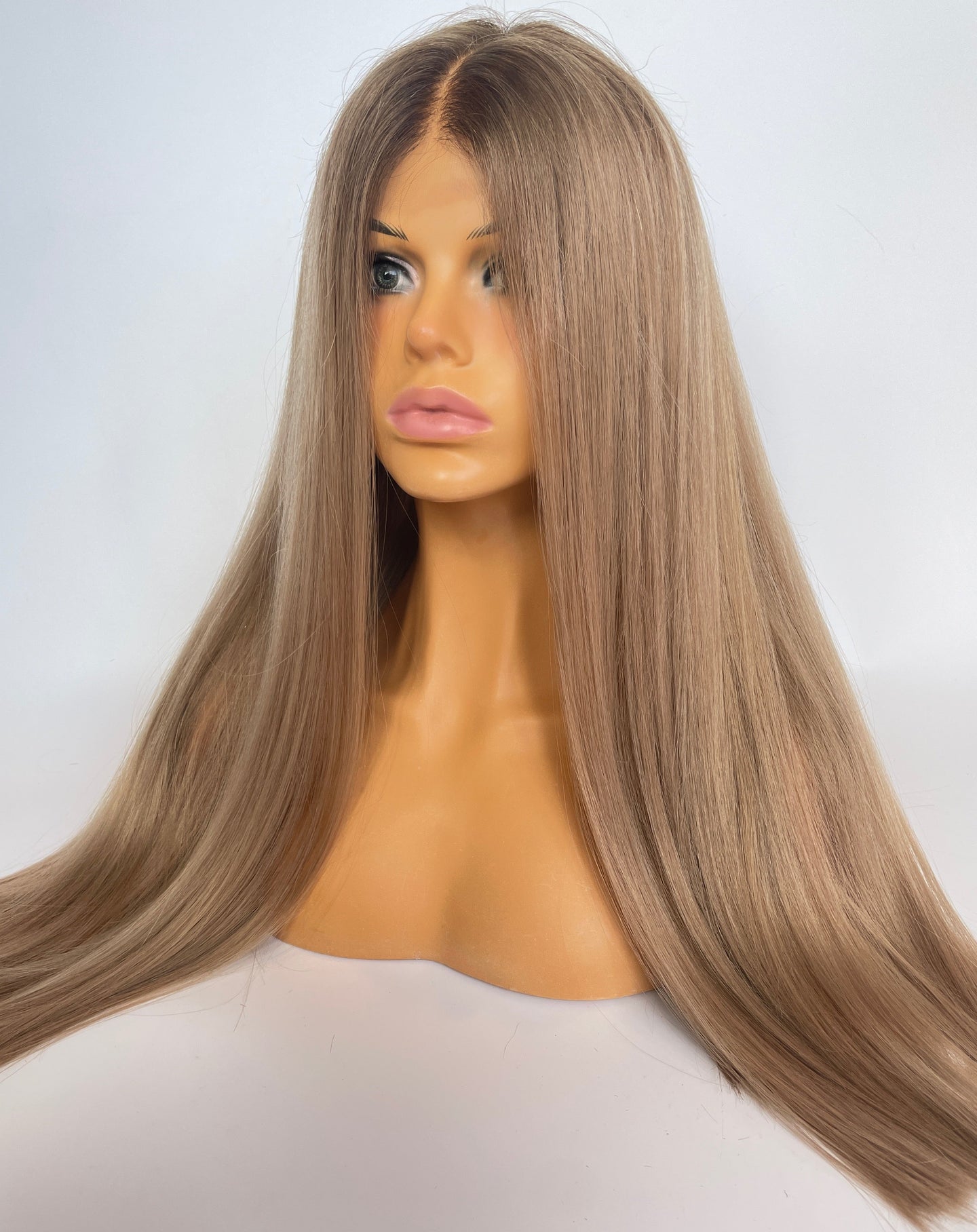 HD Full lace wig/glueless wig - 23/24” - 20/20.5