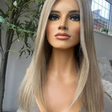 Glueless HD lace front wig - 19” - XS