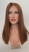 Load and play video in Gallery viewer, HD Full lace wig/glueless wig - 19/20” - 21.5”
