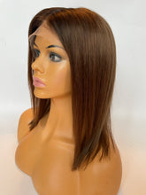 Afbeelding in Gallery-weergave laden, Full lace wig/glueless wig - 14&quot; - Medium brown to warm brown ombre - 21/21.5&quot; cap
