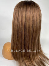 Ladda upp bild till gallerivisning, ARI - Medium warm brown with blonde face framing ombre highlights - 12&quot;- 28&quot; - 150% density
