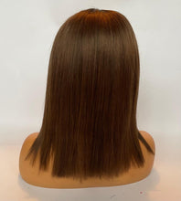 Afbeelding in Gallery-weergave laden, Full lace wig/glueless wig - 14&quot; - Medium brown to warm brown ombre - 21/21.5&quot; cap
